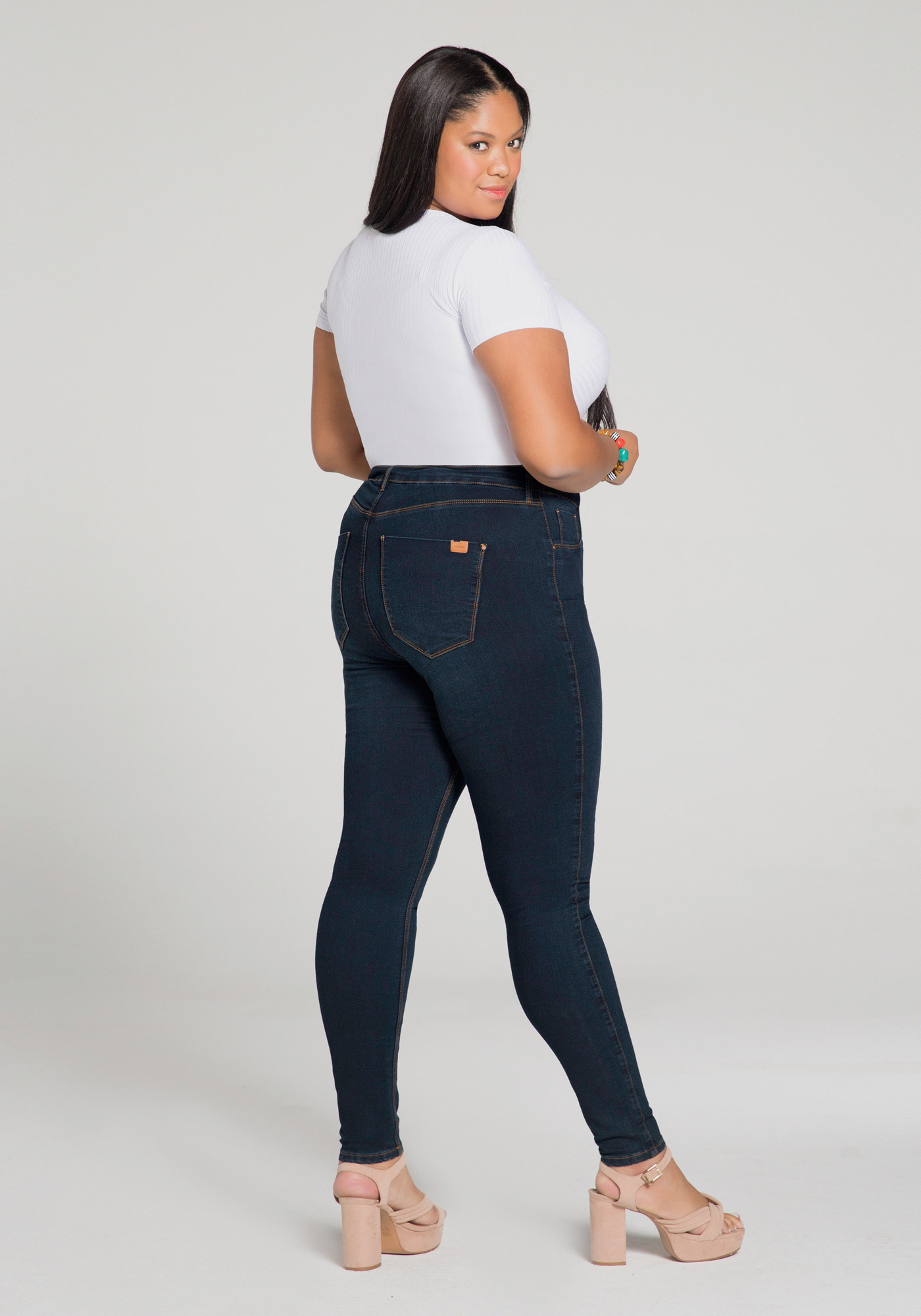 Um jeans, três tamanhos: Lunender amplia linha Fit For Me com foco